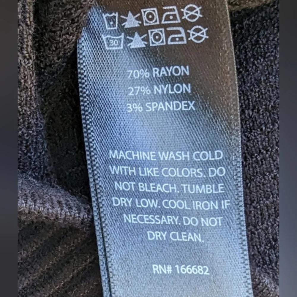 House of Harlow 1960 Crewneck Ribbed Knit Crop Top, S, XL - Picture 9 of 9